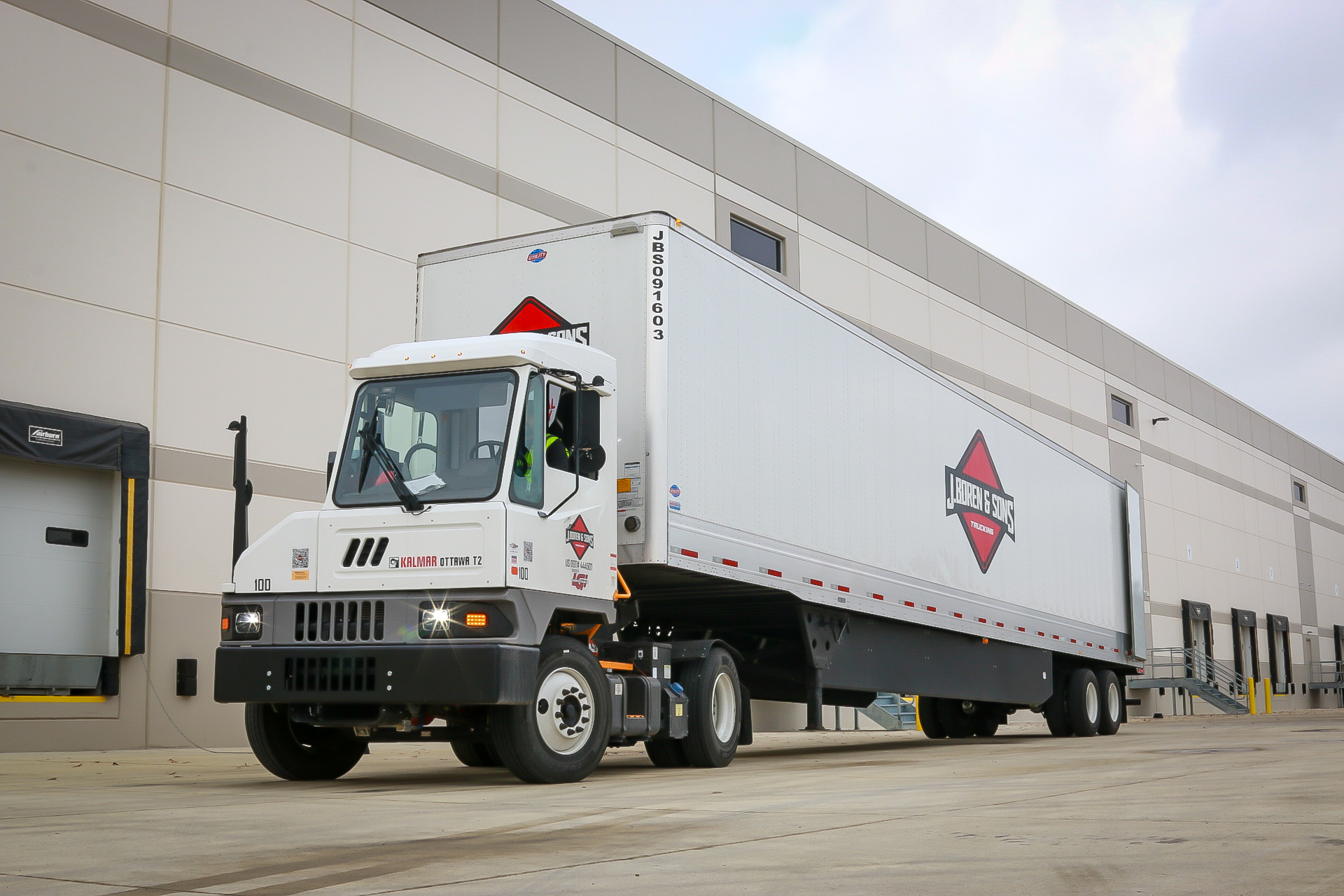 や*ん様 フリーホイーラーズ HOBO AND THE TRUCKING CO. Pay and Benefits | J. Boren & Sons Trucking